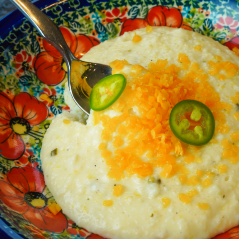 Jalapeño Cheddar Grits